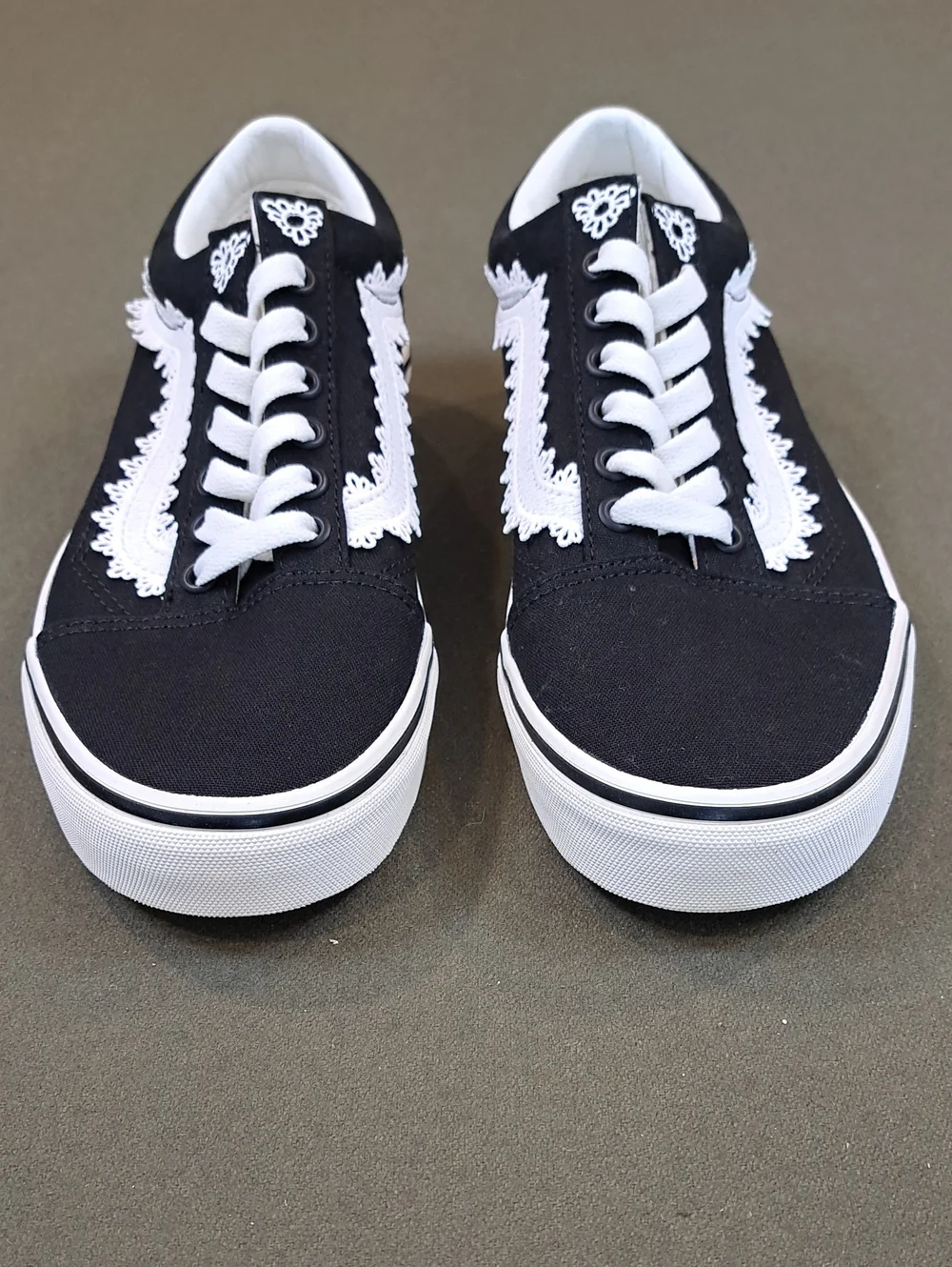 Vans Old Skool Chou Chou Skate Shoe - Color: Black/Marshmallow - Size: Women 9.5
